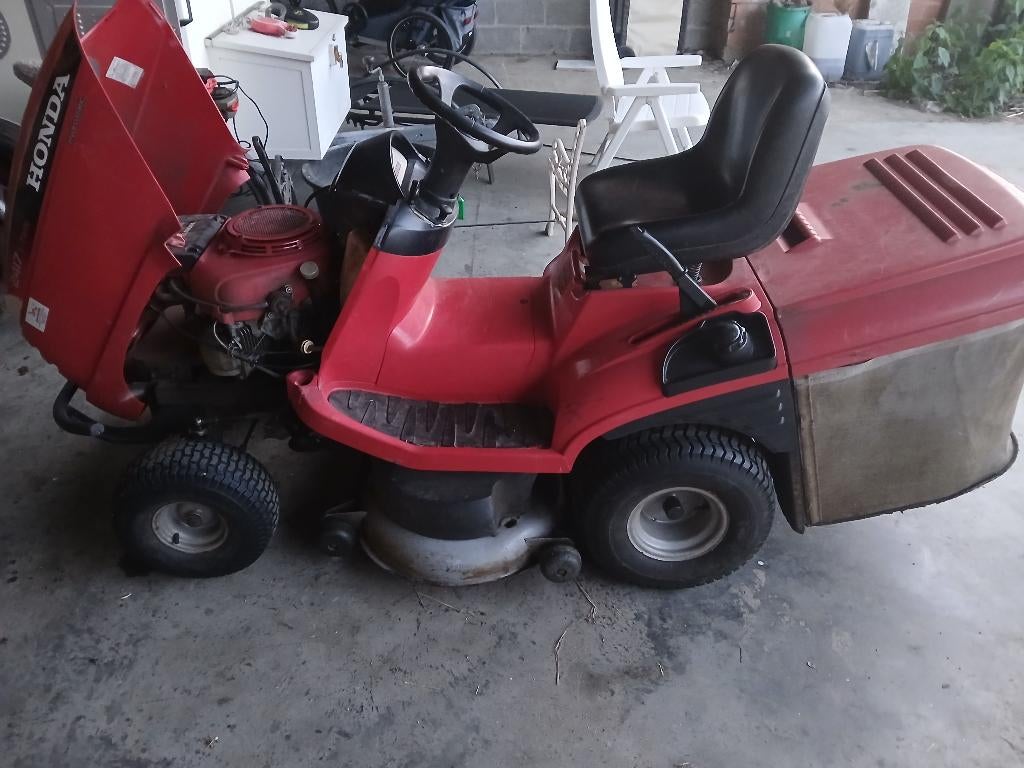 Zitmaaier honda, Ophalen, Honda, Gebruikt, Opvangbak