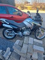 honda varadero 125cc, lire svp, Tourisme, 125 cm³, 2 cylindres, Particulier