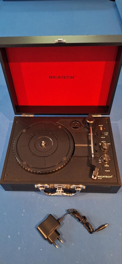 Platenspeler RICATECH in koffertje, TV, Hi-fi & Vidéo, Tourne-disques, Enlèvement, Tourne-disque