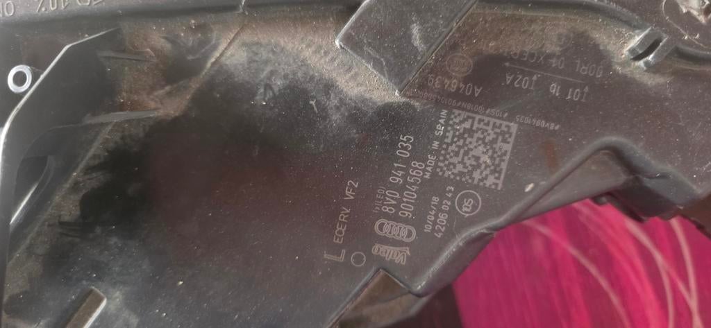 Phare avant gauche, Audi