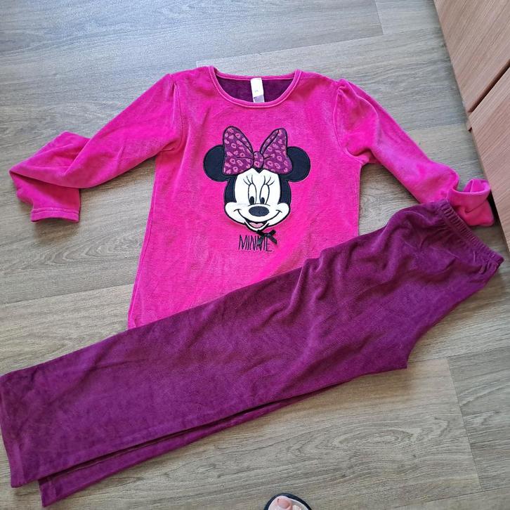 pyjama's, maat 134-140, Kinderen en Baby's, Kinderkleding | Maat 134, Zo goed als nieuw, Meisje, Nacht- of Onderkleding, Ophalen of Verzenden