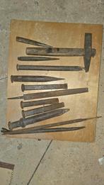 Oud gereedschap beitels pinnen hamer, Enlèvement