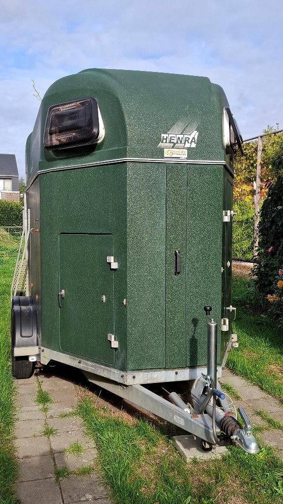 Paardentrailer Henra Contessa XL, Ophalen, Gebruikt, Polyester, 2-paards trailer