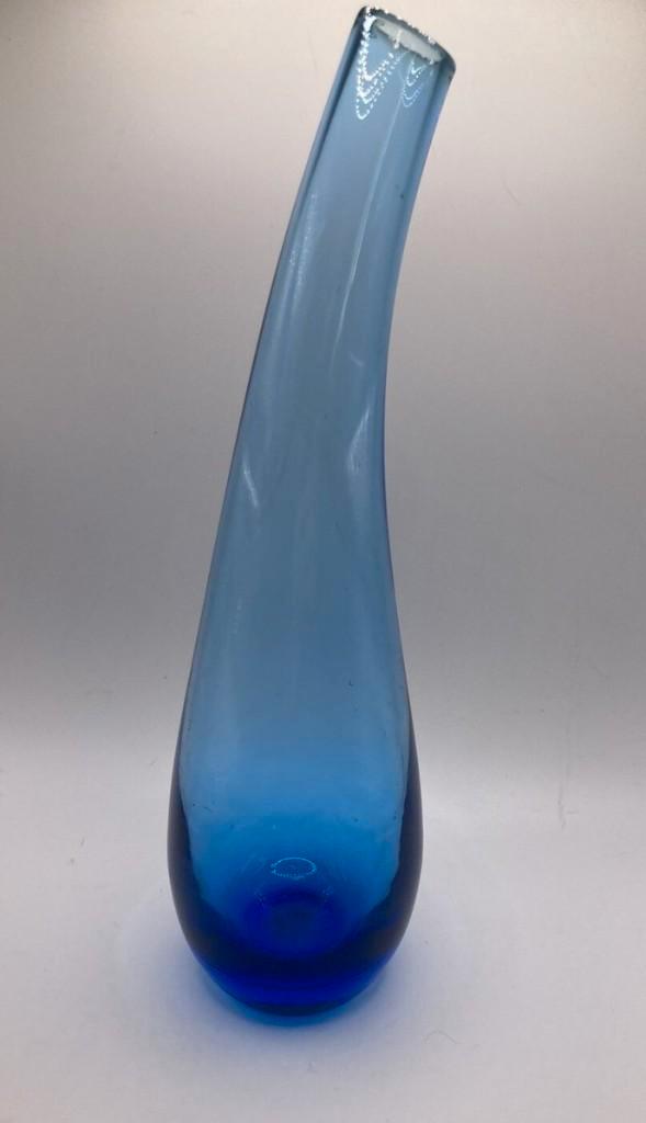 Vase vintage IKEA en verre soufflé à la main, bleu cobalt., Antiquités & Art, Antiquités | Vases, Enlèvement ou Envoi