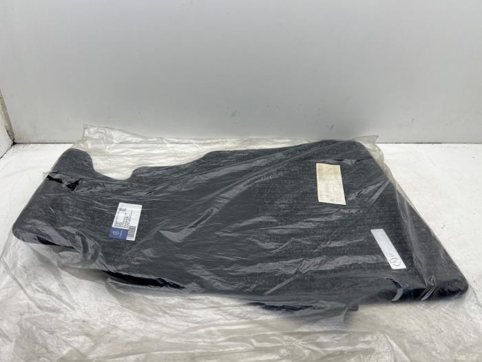 Kit tapis d'un Mercedes Sprinter, Autos : Pièces & Accessoires, Habitacle & Garnissage, Mercedes-Benz, Utilisé, 3 mois de garantie