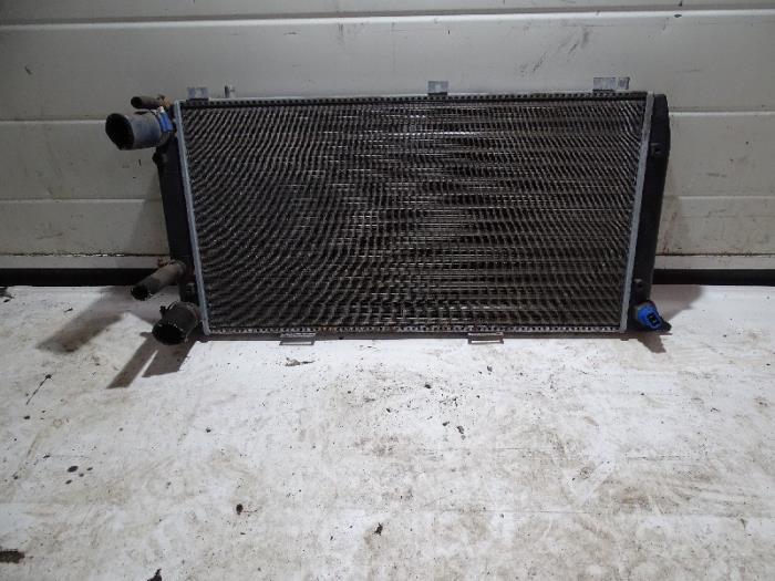 Radiateur van een Audi 80, Auto-onderdelen, Airco en Verwarming, Audi, Gebruikt, 3 maanden garantie, Ophalen of Verzenden