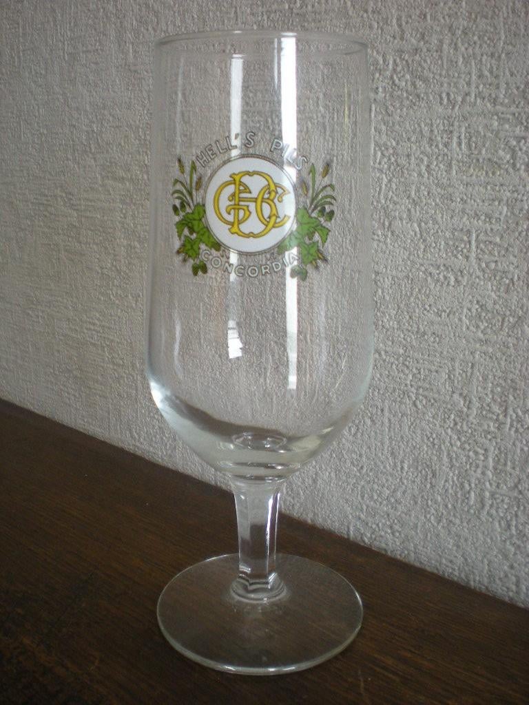 Concordia  sur pied, Collections, Marques de bière, Enlèvement ou Envoi, Comme neuf, Verre ou Verres