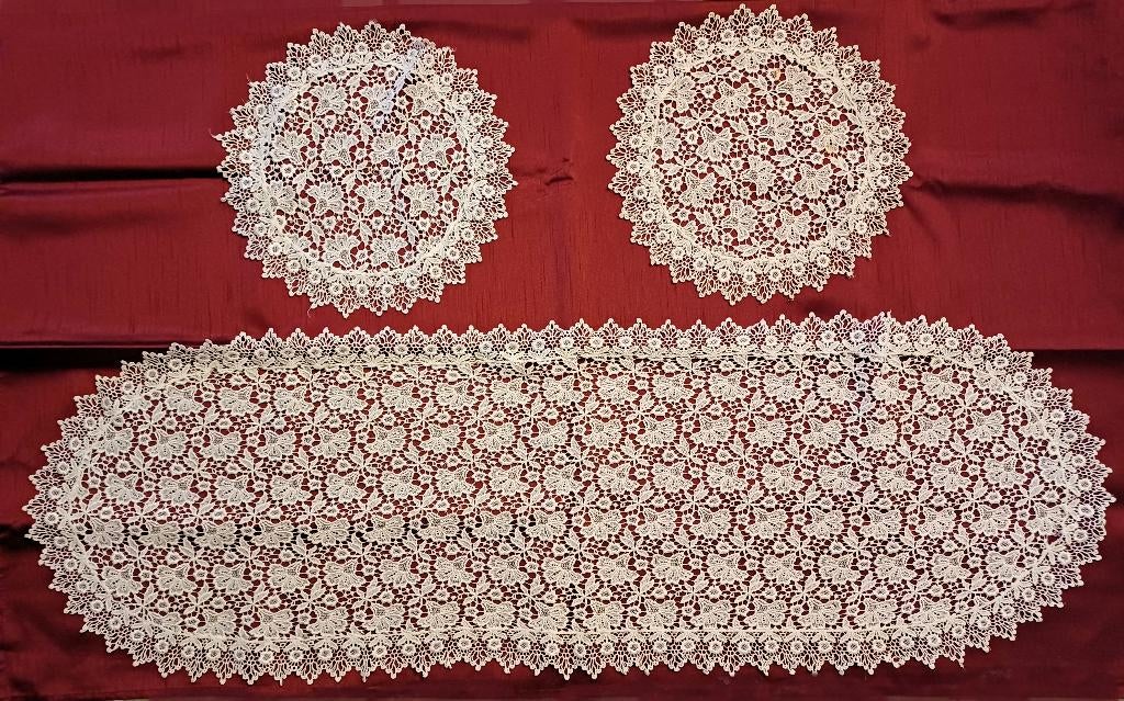 napperons, Enlèvement, Comme neuf, Ovale