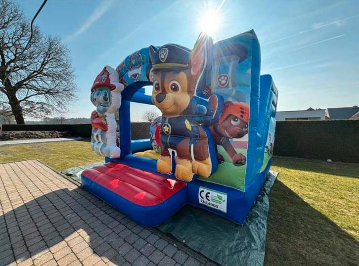 Chateau gonflable à louer, Hobby & Loisirs créatifs, Articles de fête | Location, Comme neuf, Enlèvement