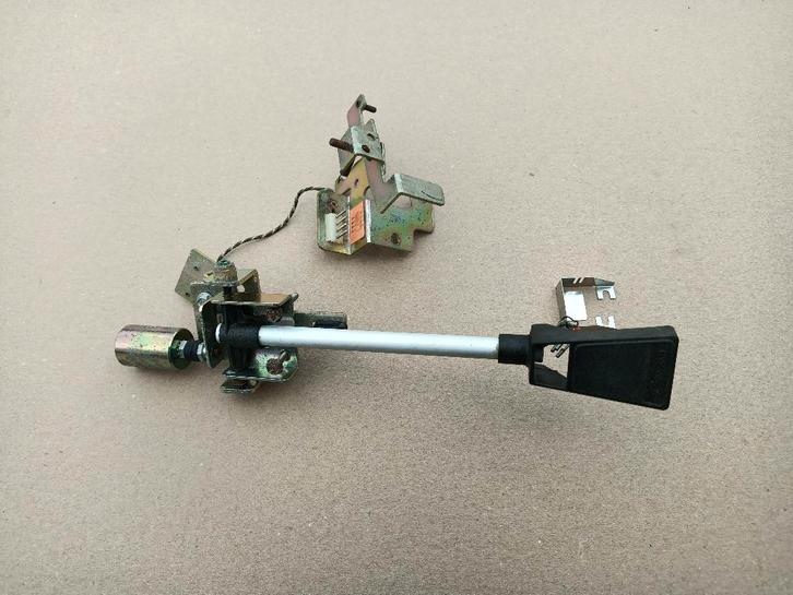 Tone Arm/ Mechaniek Rowe-AMi (R- Series) jukebox, Collections, Machines | Jukebox, Ami, Envoi