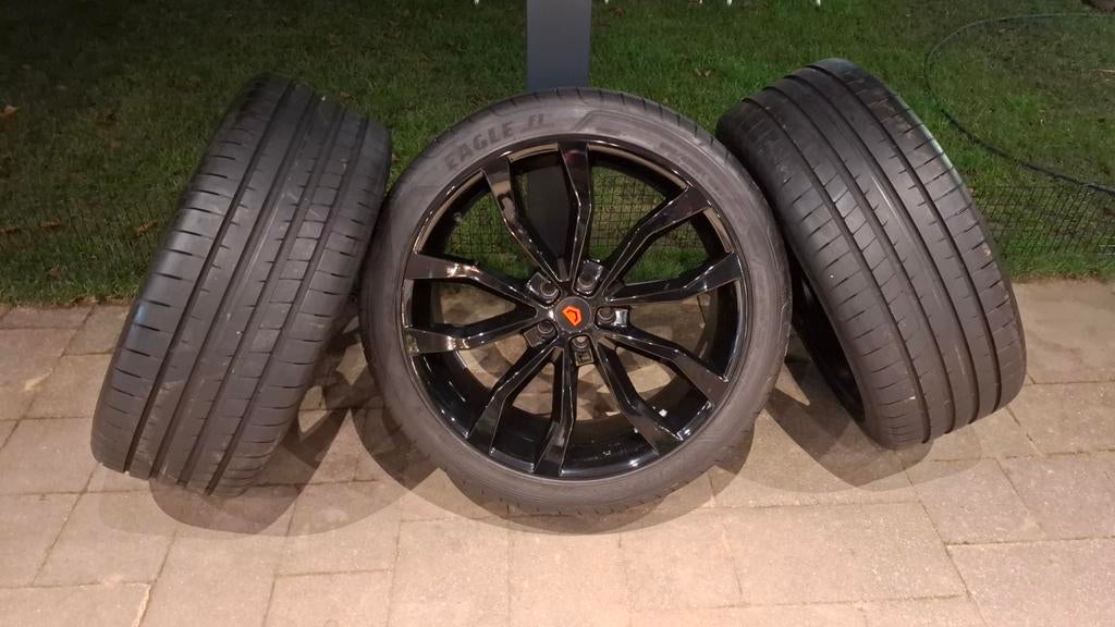 Autec Uteca 21 inch 5x114,3 5x114.3, Ophalen, 21 inch, Band(en)