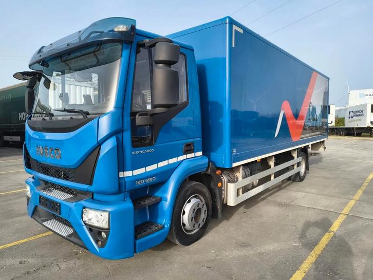 Iveco EuroCargo 120 Slechts 21.470km, Autos, Camions, Entreprise, Achat, ABS, Caméra de recul, Air conditionné, Verrouillage central