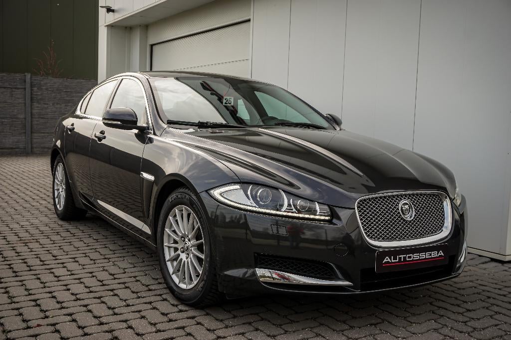 Jaguar XF 2.2d Business Edition *GARANTIE/CARPASS*, Auto's, Jaguar, Zwart, Zwart, Bedrijf, 139 kW