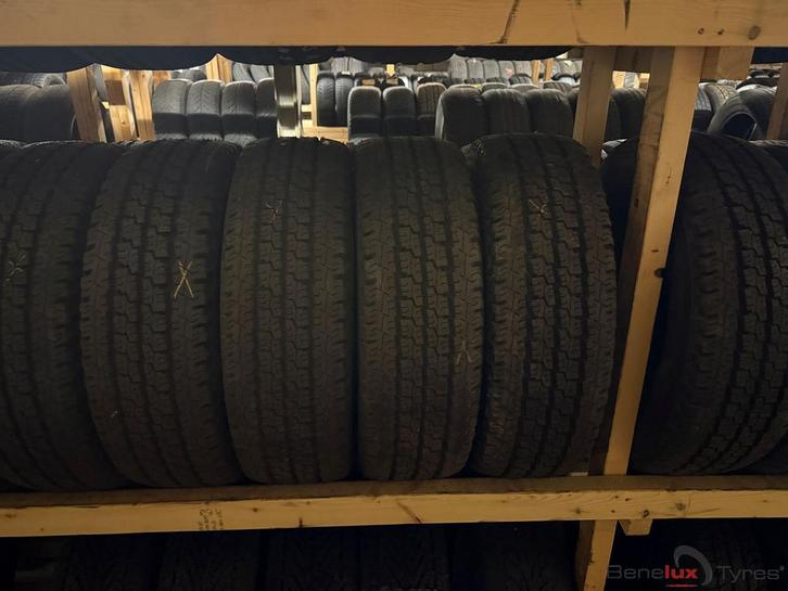 205/70R15c Michelin 205/70R15 205/70/15 205/70 R15 2057015, Auto-onderdelen, Banden en Velgen, Band(en), Zomerbanden, 15 inch
