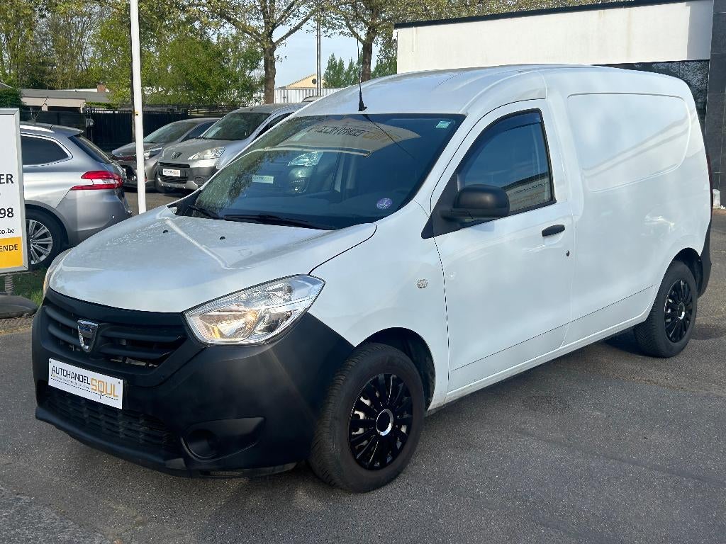 Dacia Dokker 1.6i, 2016, 156.620km, Lichte Vracht, Keuring, Auto's, Bestelwagens en Lichte vracht, 75 kW, Stof, 140 g/km, Euro 6