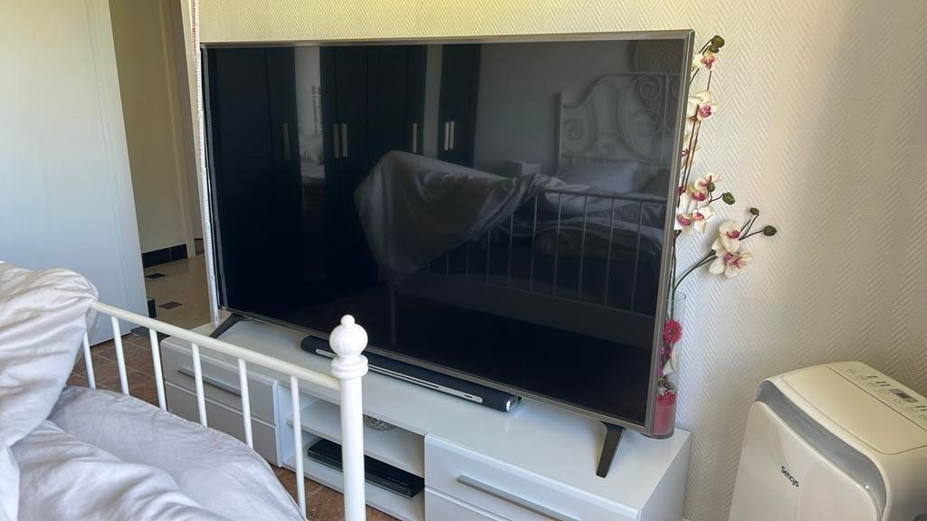 Tv LG plus meuble TV, TV, Hi-fi & Vidéo, Enlèvement, LG