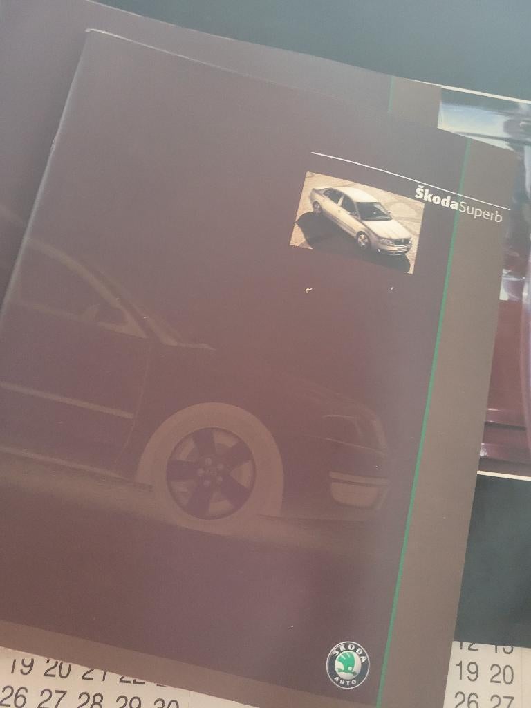 Catalogue Officiel Škoda Superb (Ancienne Concession), Livres, Autos | Brochures & Magazines, Neuf, Autres marques, Enlèvement