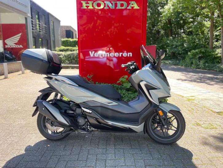 Honda NSS350 Forza (bj 2021), Motoren, Motoren | Honda, Bedrijf, Scooter