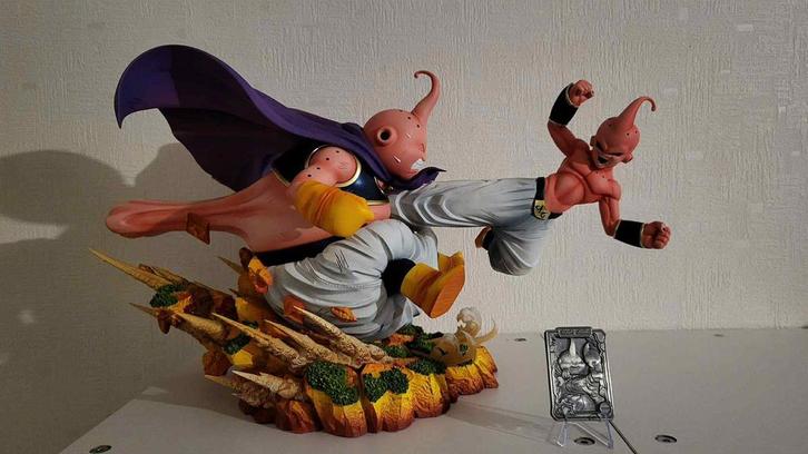 Figurine résine recast clouds studio Kid buu vs fat buu 1/6, Collections, Statues & Figurines, Enlèvement ou Envoi
