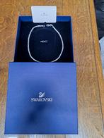 Swarovski halsketting, Ophalen