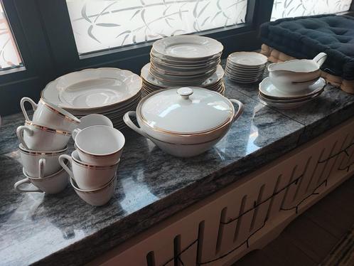 Compleet serviesset goud/wit 9delig, Antiek en Kunst, Antiek | Servies compleet, Ophalen