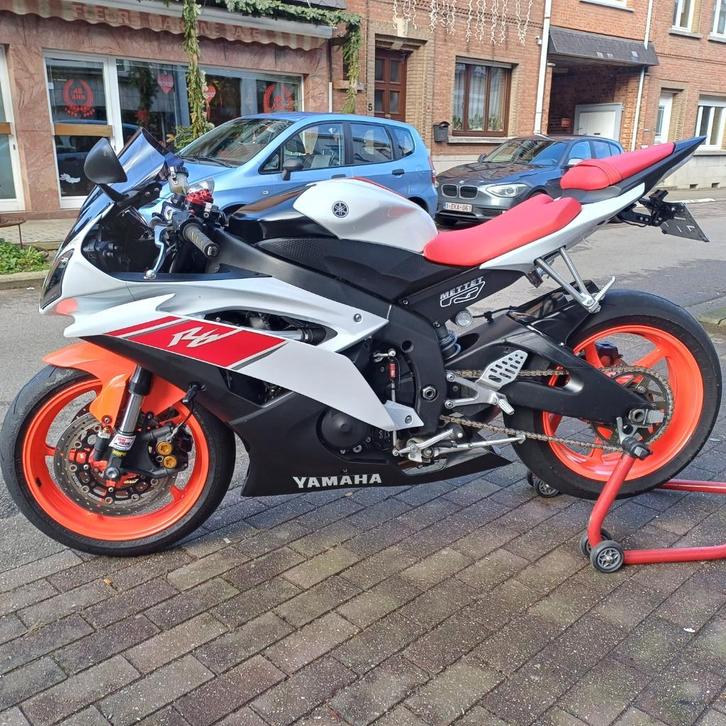 Yamaha R6 jaar 2006 RJ11, Motoren, Motoren | Yamaha, Particulier, Super Sport, meer dan 35 kW, 4 cilinders, Quickshifter, Sportuitlaat