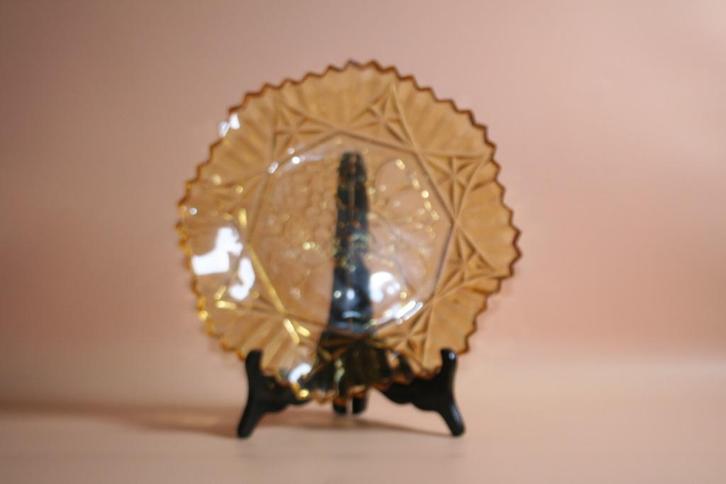 Art deco fruit gebak schaal amber glas, Antiek en Kunst, Antiek | Servies compleet, Ophalen of Verzenden