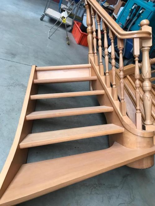 Houten trap, Doe-het-zelf en Bouw, Ladders en Trappen, Zo goed als nieuw, Trap, Minder dan 2 meter, Ophalen
