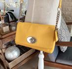 Coach Original Leather Crossbody-gratis zending, Jaune, Sac à bandoulière, Enlèvement ou Envoi