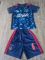 Leuk Ajax tenue, bestaande uit een shirt en broekje. Maat 12, Ophalen of Verzenden, Shirt