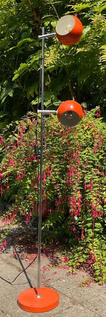 Vintage staande lamp oranje Space age beschikbaar voor biedingen
