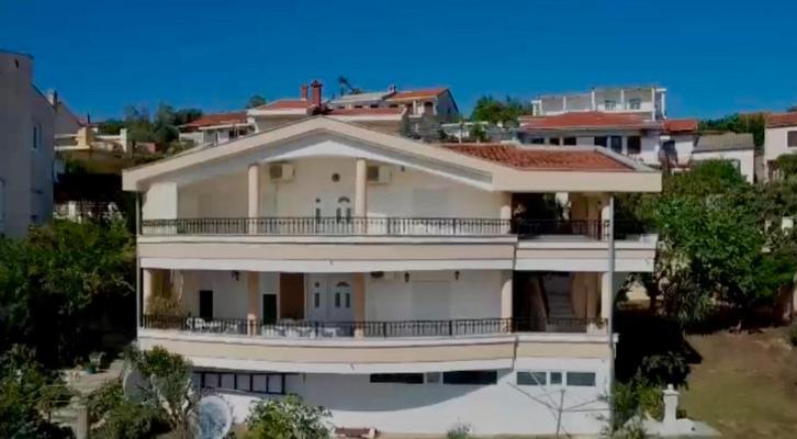 Villa au Monténégro avec vue sur mer, Immo, Buitenland, Stad