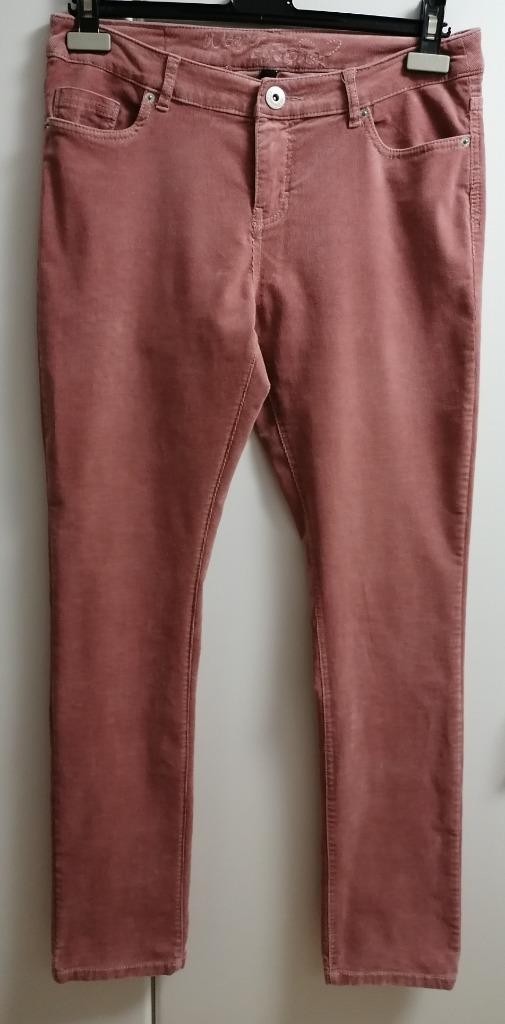 Oudroze broek in fijne velours met rechte pijp van JBC, 40, Kleding | Dames, Broeken en Pantalons, Zo goed als nieuw, Ophalen of Verzenden