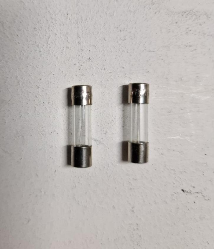 4 OEM zekeringen voor Technogym Cardio apparatuur, Sport en Fitness, Fitnessmaterialen, Nieuw, Overige typen, Armen, Benen, Borst