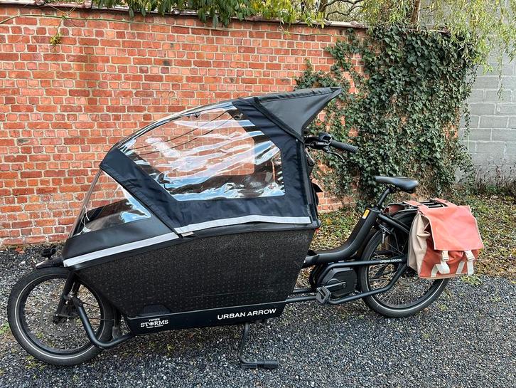 Urban Arrow Family elektrische bakfiets + accessoires, Fietsen en Brommers, Fietsen | Bakfietsen, Gebruikt, Overige merken, 2 kinderen