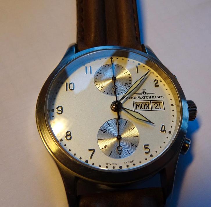 Zeno Chronographia bicompax, Handtassen en Accessoires, Horloges | Heren, Zo goed als nieuw, Overige merken, Staal, Leer, Ophalen of Verzenden