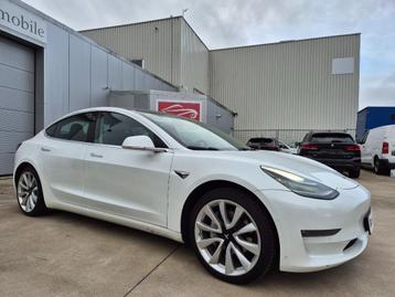 Tesla Model 3 // Long-Range // Dual Motor // AWD // 498pk !! beschikbaar voor biedingen