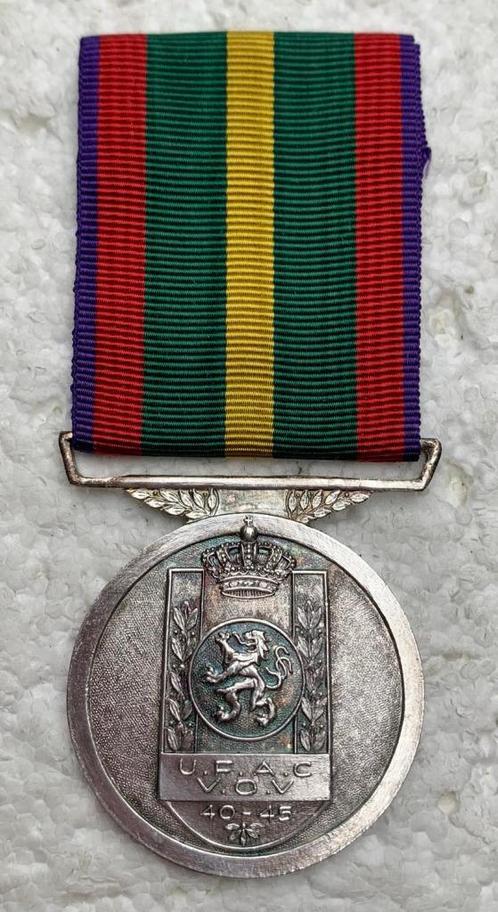 Medaille, Kon Ver Oudstrijders VerbroederingZilver med 40-45, Verzamelen, Militaria | Algemeen, Landmacht, Lintje, Medaille of Wings
