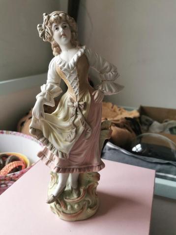 Très belle statue ancienne en porcelaine, Enlèvement ou Envoi, Comme neuf