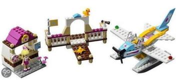 Lego Friends Heartlake Vliegclub beschikbaar voor biedingen