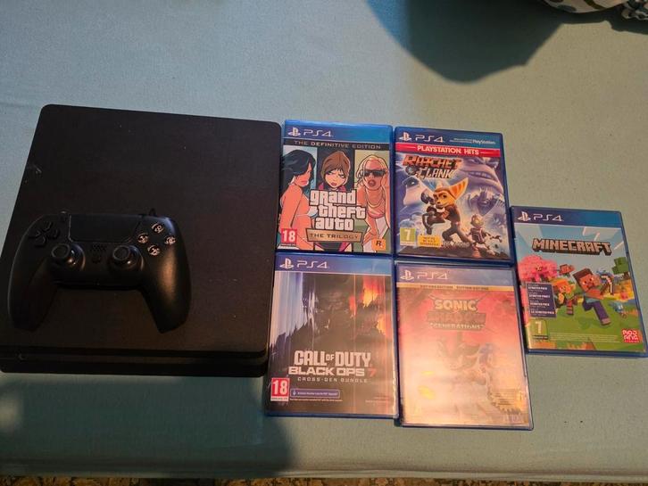Playstation 4 slim 1tb, Games en Spelcomputers, Spelcomputers | Sony PlayStation 4, Refurbished, Slim, 1 TB, Met 2 controllers