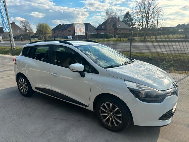 Renault Clio grandtour 1.2 benzine bj 2016 met 96000 km, Auto's, Renault, Bedrijf, Te koop, Clio, ABS, Airbags, Alarm, Bluetooth