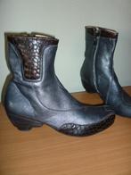 Bottes spéciales de Roda pointure 37,5 - NEUVES, Vêtements | Femmes, Chaussures, Neuf, Roda, Enlèvement ou Envoi, Boots et Botinnes