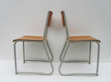 Retro vintage schoolstoelen