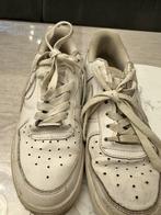 Nike wit, Sport en Fitness, Ophalen of Verzenden, Gebruikt, Schoenen