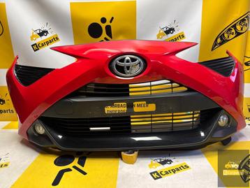 Toyota Aygo X play B4 068 Voorbumper schade vrij! Origineel beschikbaar voor biedingen