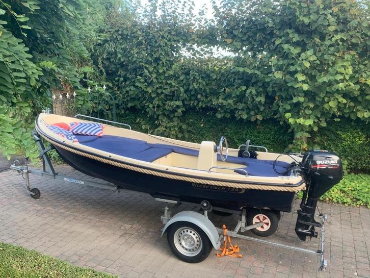 Prachtige wiedesloep4,30 op trailer met 8 pk suzuki bb motor, Watersport en Boten, Sloepen, Zo goed als nieuw, Tot 10 pk, 3 tot 6 meter