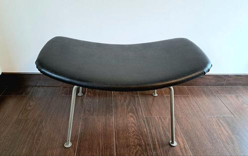Artifort Pierre Paulin F157 Oyster Ottoman, Huis en Inrichting, Zetels | Voetbanken en poefs, Gebruikt, Leer, Ophalen