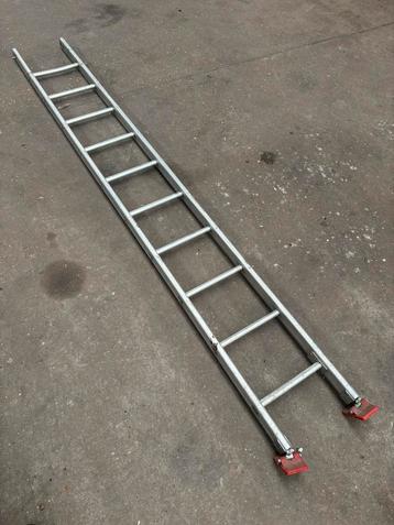 Ladder beschikbaar voor biedingen