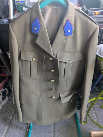 Militaire: nombreux articles militari beschikbaar voor biedingen